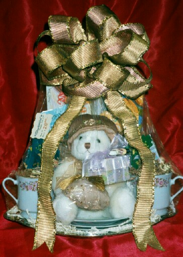 Christie's Gift Basket 004